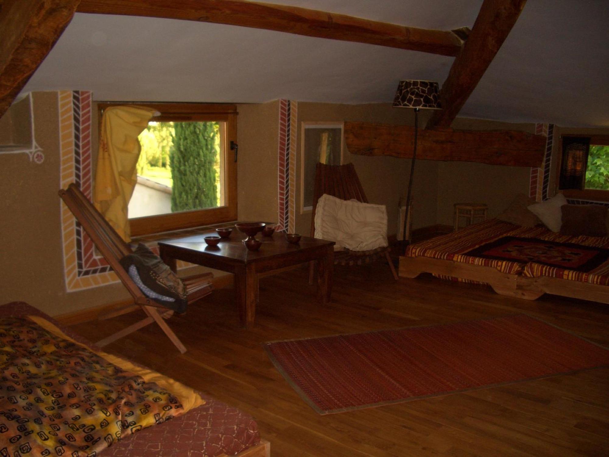 La Source, Vegetarian Guest House Chabeuil Dış mekan fotoğraf