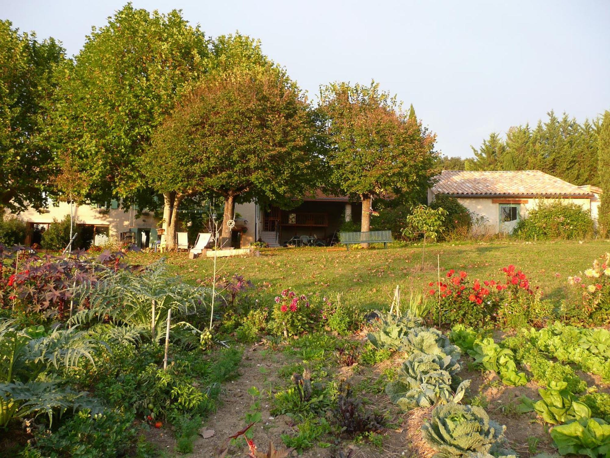 La Source, Vegetarian Guest House Chabeuil Dış mekan fotoğraf