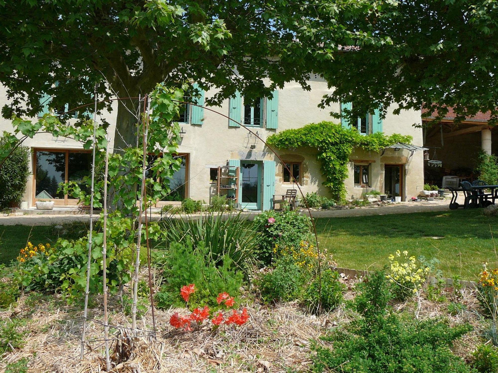 La Source, Vegetarian Guest House Chabeuil Dış mekan fotoğraf